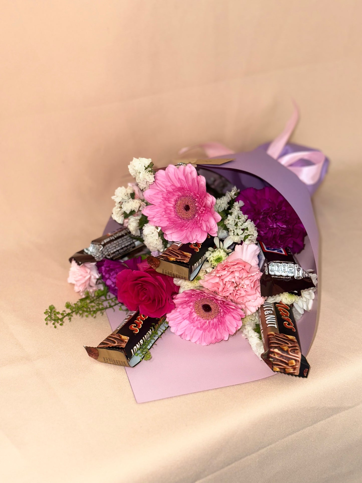 Nola Chocolate Bouquet (Fresh Flower)