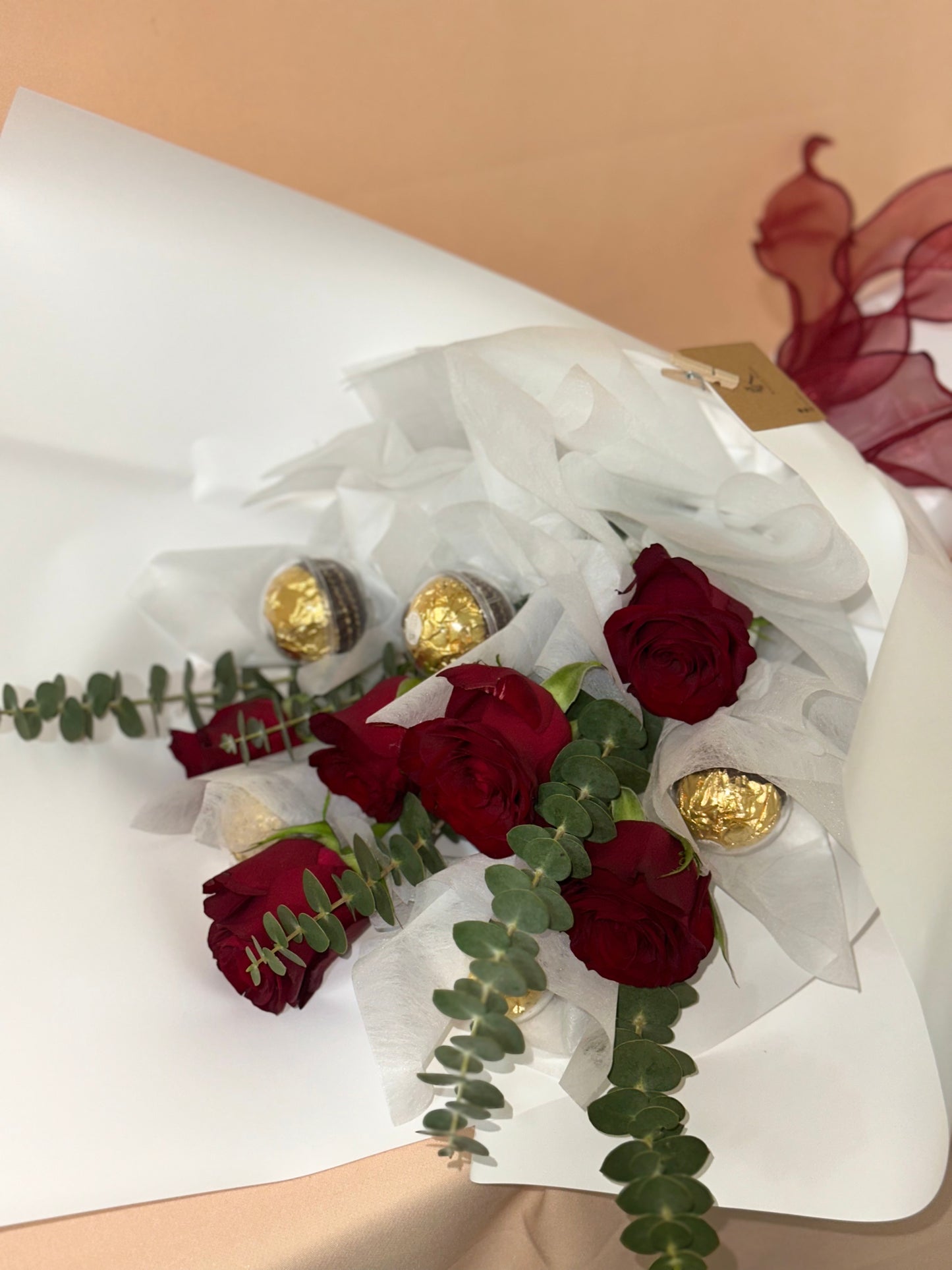 Paloma Chocolate Bouquet (Fresh Flower)
