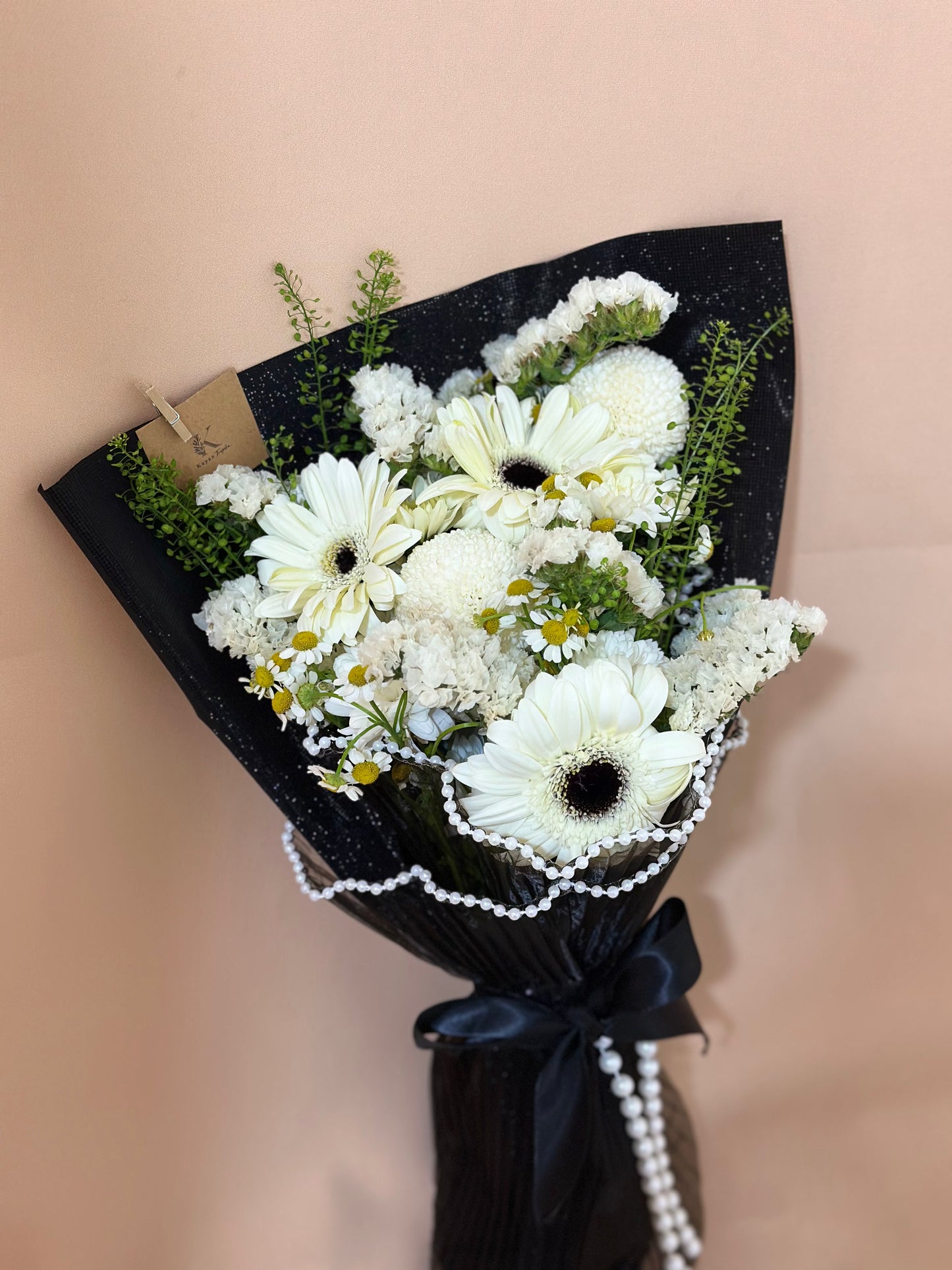 Dressia Black Bouquet