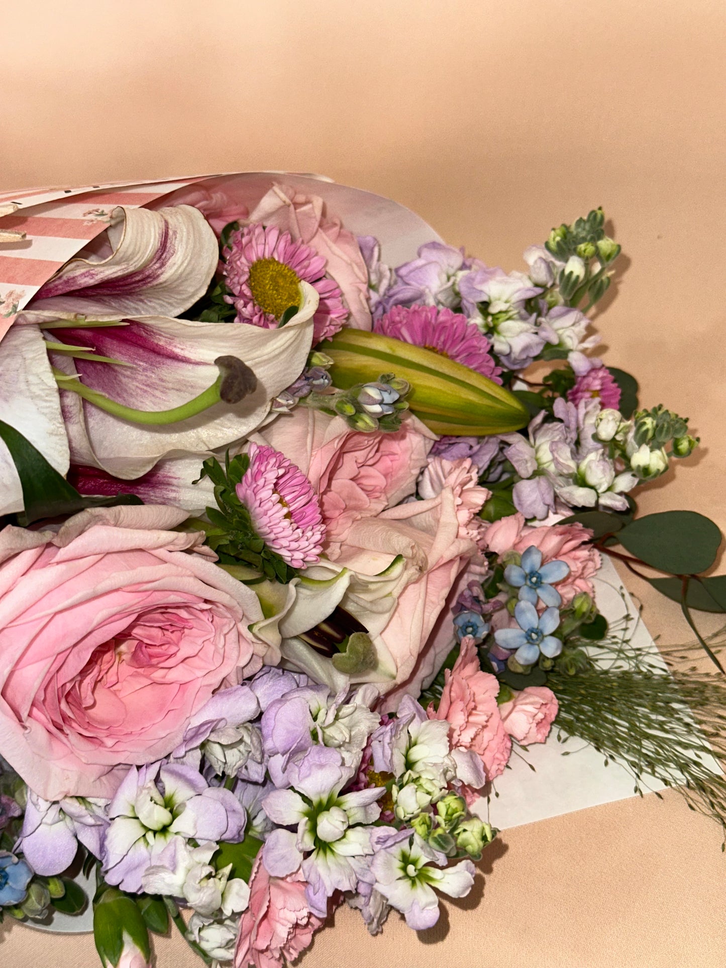 Sara Pink (Lily & Rose) Bouquet