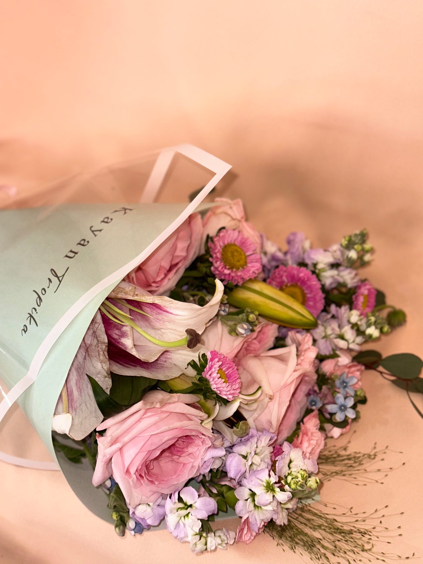 Putri Green (Lily & Rose) Signature Bouquet