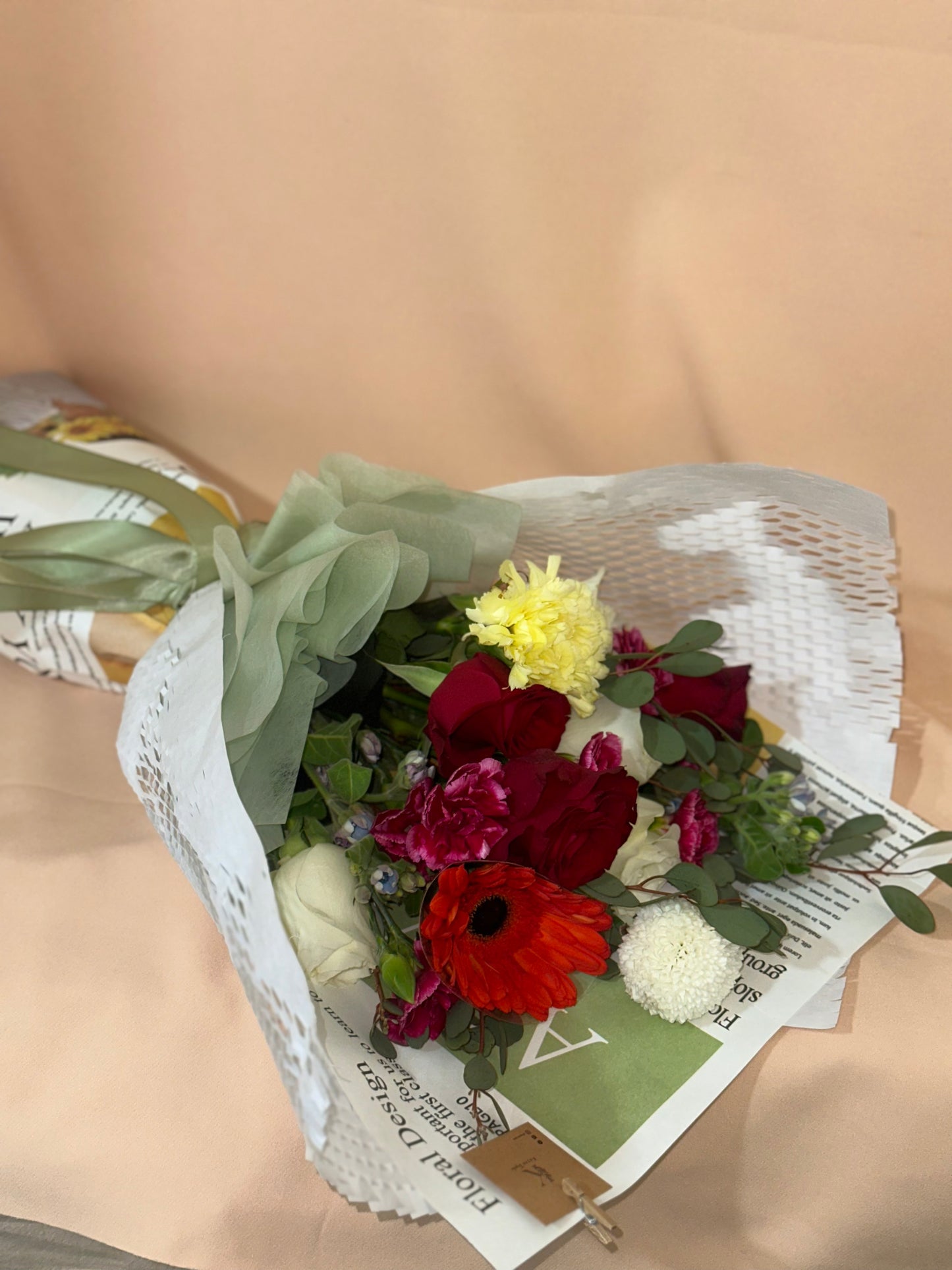 Nina (7 Roses) Bouquet