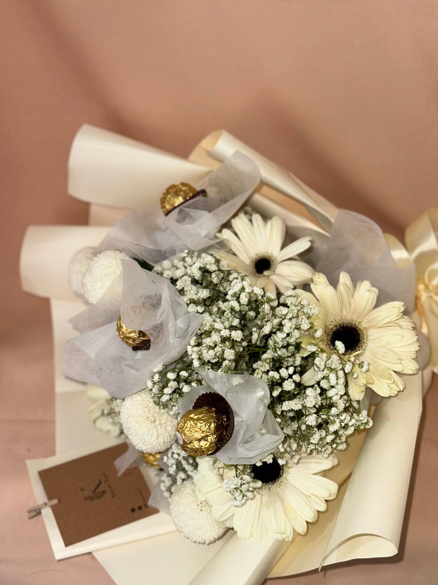 Corey Chocolate Bouquet (Fresh Flower)
