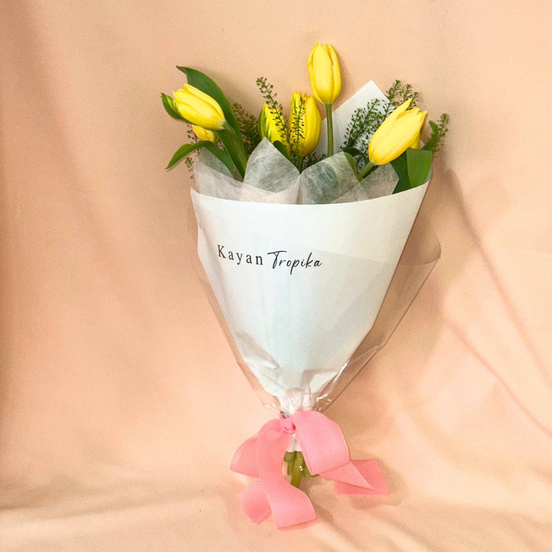 Colton (10 Tulips) Signature Bouquet