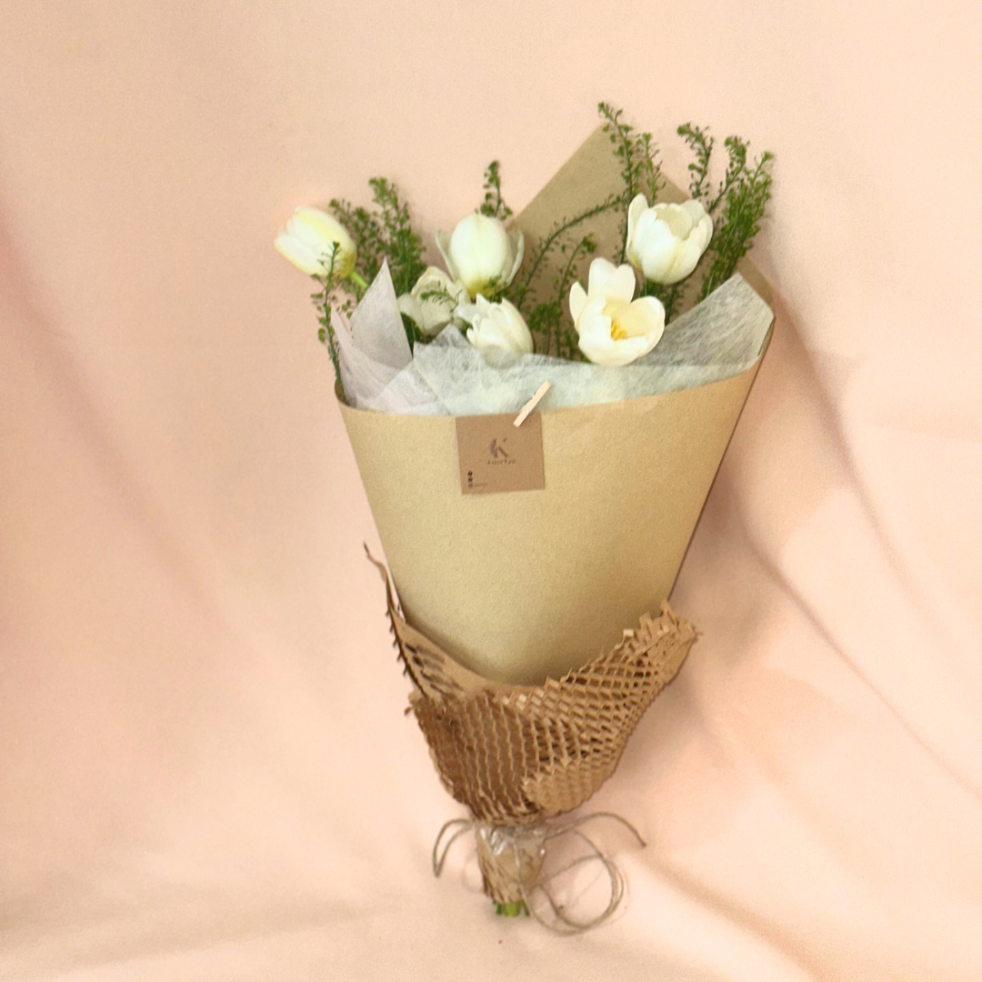 Archie (10 Tulips) Bouquet