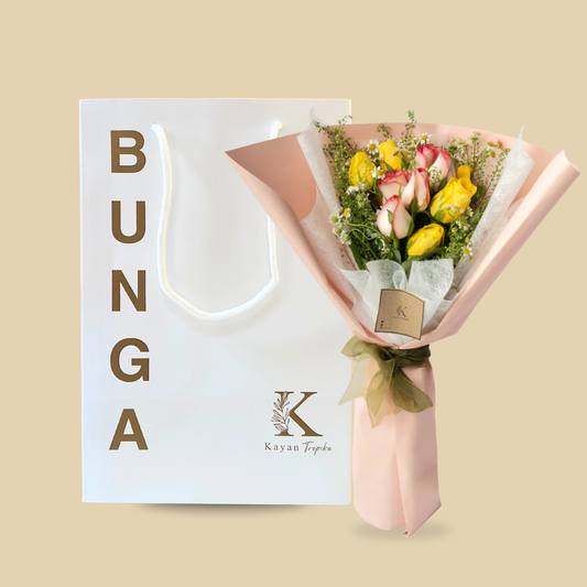 Fiona (10 Roses) Bouquet
