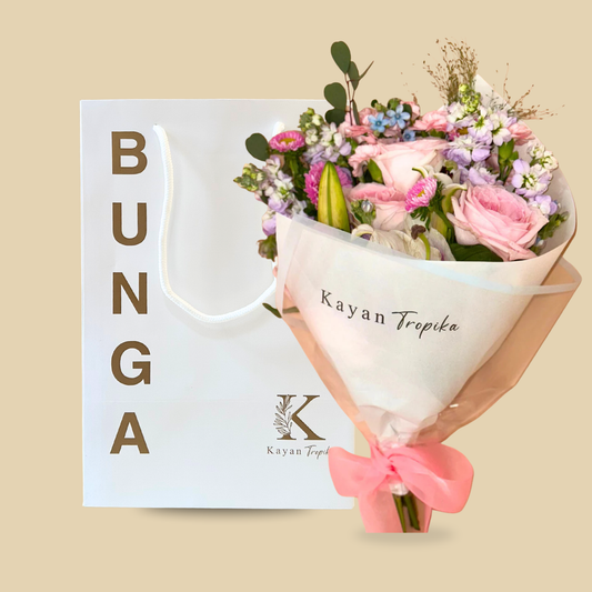 Putri White (Lily & Rose) Signature Bouquet