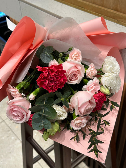 Alma Rose & Carnation