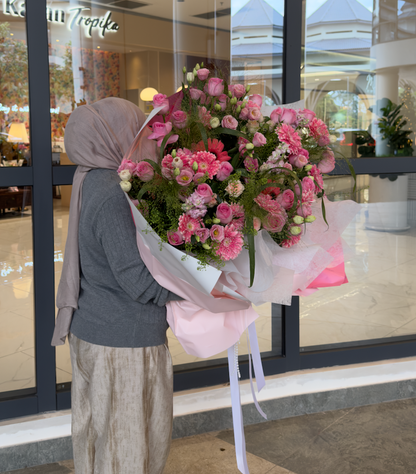 Giant Amora Bouquet